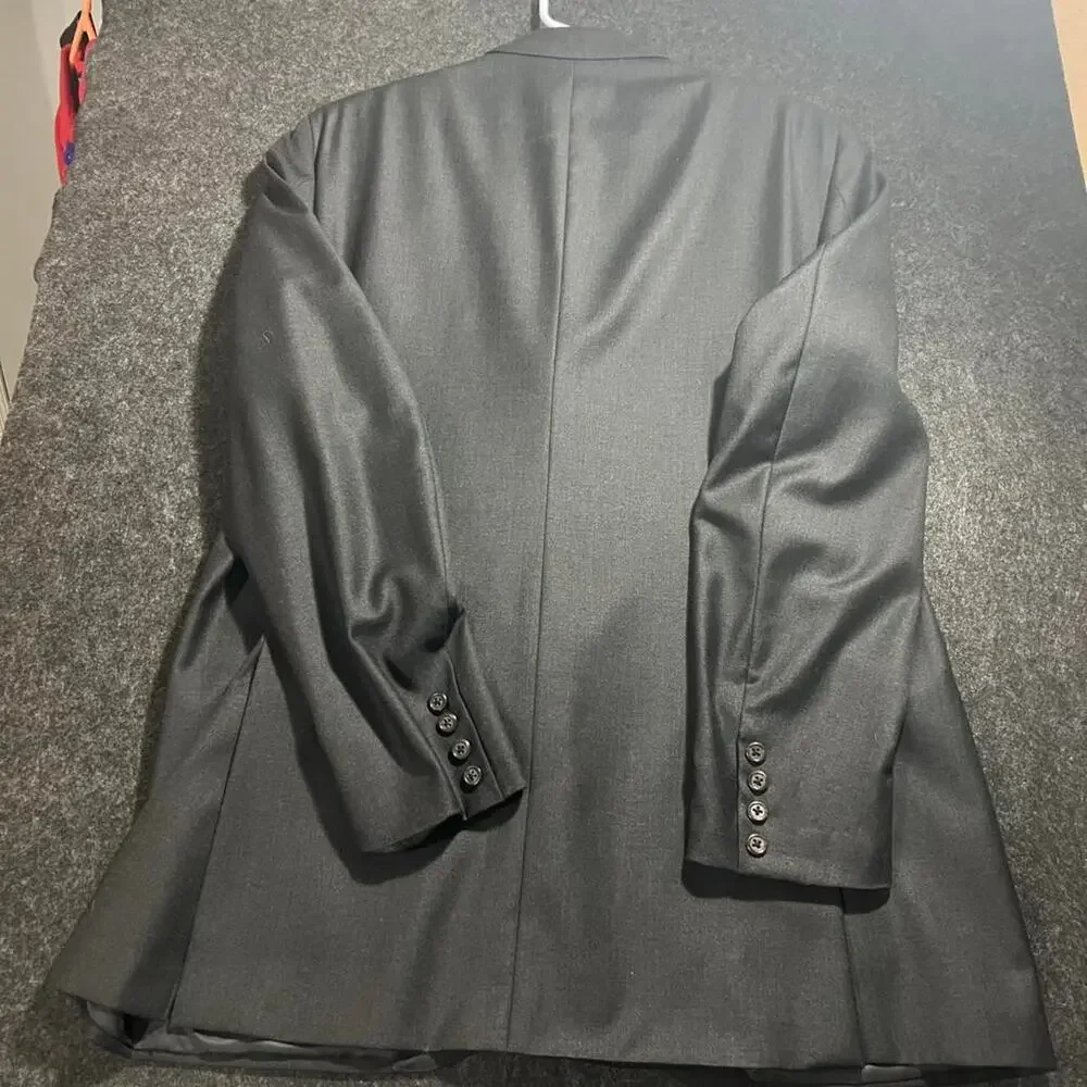 Sophisticated Ralph Lauren suit jacket